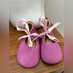 Petit Pas leather baby shoes with pink ribbon, size 4